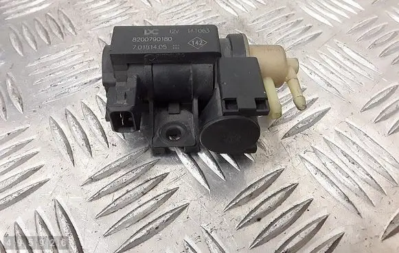 Nissan Qashqai Vacuum valve 8200790180 70181405 14t063