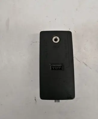 Volvo XC90 USB socket connector 31389705