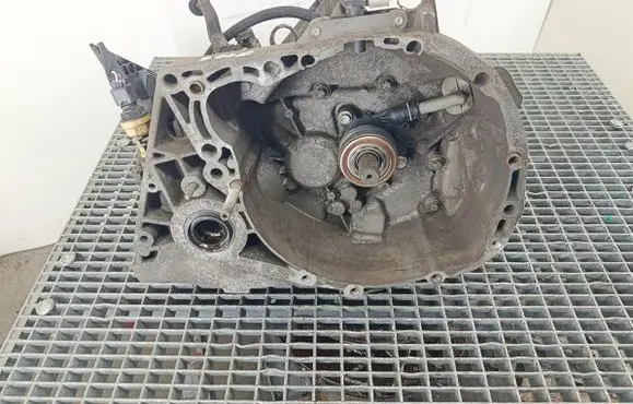Dacia Logan VAN Manual 5 speed gearbox JR5170