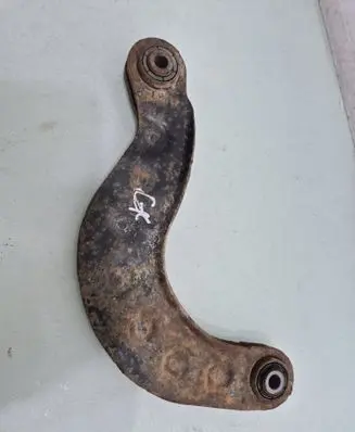 Rear control arm