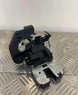 Audi A6 C7 Tailgate/trunk/boot lock/catch/latch 8K9827505A 11121012