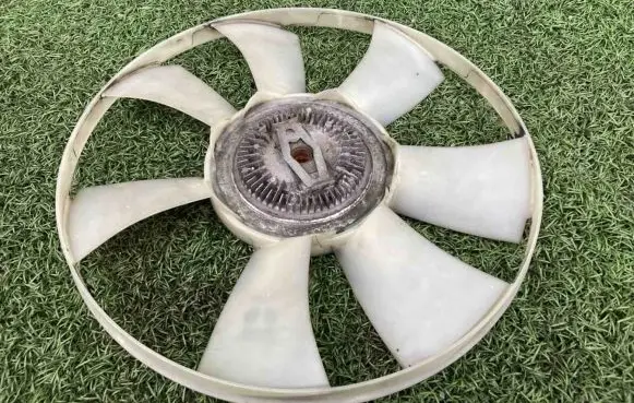 Iveco Daily 4th gen Fan impeller 504154349