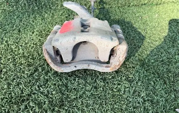 Rear brake caliper