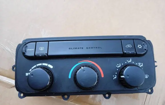 Chrysler Voyager Climate control unit 05134768AB 34768 001502992132