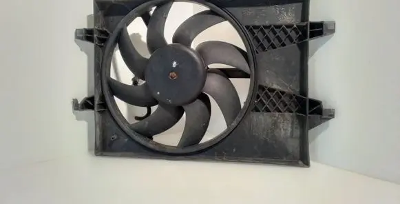 Mazda 2 Radiator cooling fan shroud 8240365