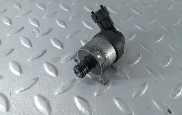 Fuel pressure sensor
