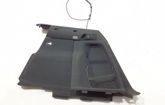 Trunk/boot side trim panel