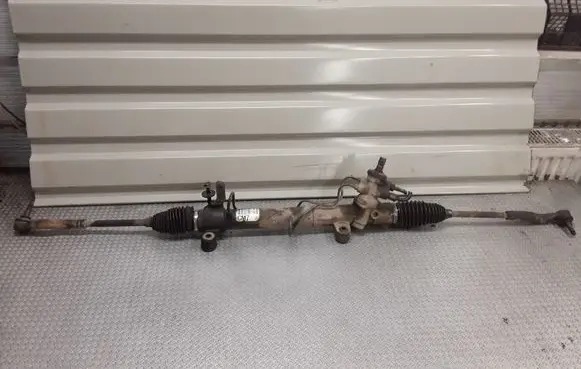 Toyota Avensis Verso Steering rack