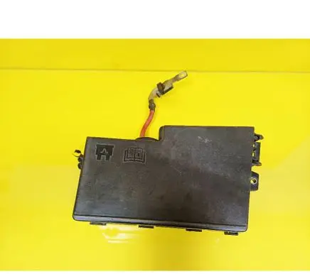 Volvo V50 Fuse box set 30679792 518818000