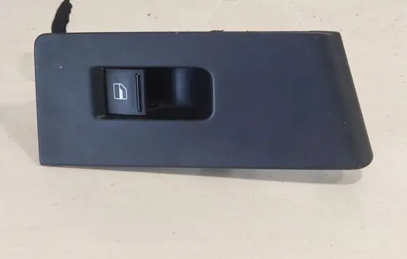 Volkswagen PASSAT B7 Electric window control switch 3AA868750