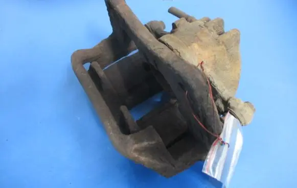 Volvo S40, V40 Front brake caliper