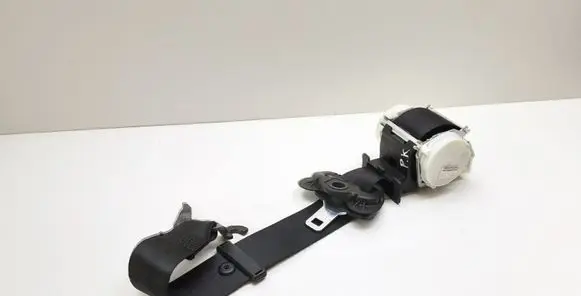 BMW 1 E81 E87 Front seatbelt S19117219