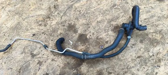 Engine coolant pipe/hose