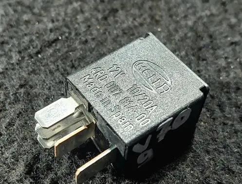 Volvo V70 Other relay 001D1080 4R000781400 17V1020A
