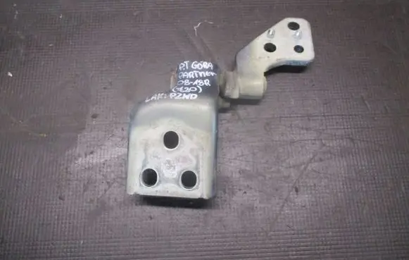 Peugeot Partner Rear door upper hinge 
