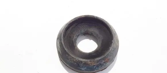 Suzuki Alto Coil spring mount 
