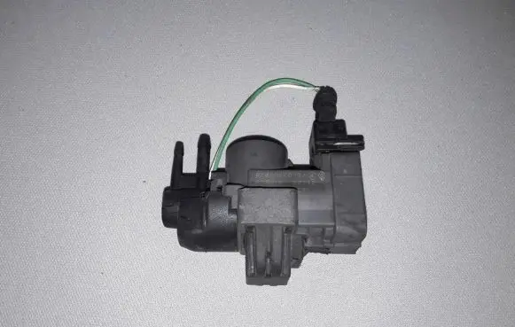 Renault Clio IV Turbo solenoid valve 8200946078