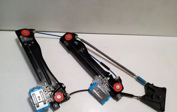 Audi A5 Rear window lifting mechanism without motor 8W8839462