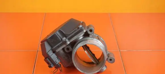 Audi Q7 4L Throttle body valve A2C53364212 BUG