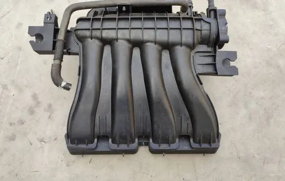 Renault Fluence Intake manifold CZ00A