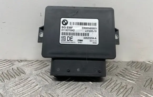 BMW 5 F10 F11 Hand brake control module 6854856 0113070942