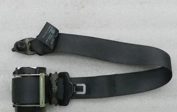 Opel Zafira C Rear seatbelt 13332239 39093549