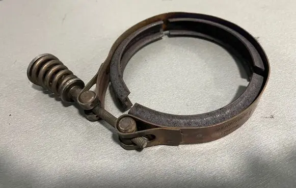 BMW 3 E90 E91 Muffler pipe connector clamp 7793677