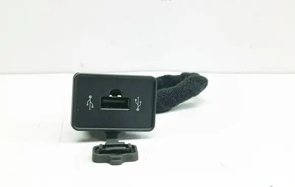 USB socket connector