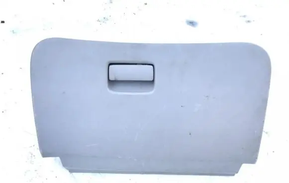 Nissan Almera N16 Glove box