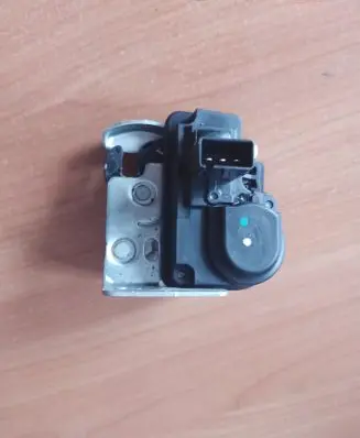 Jeep Grand Cherokee Tailgate window lock/catch/latch 3025926