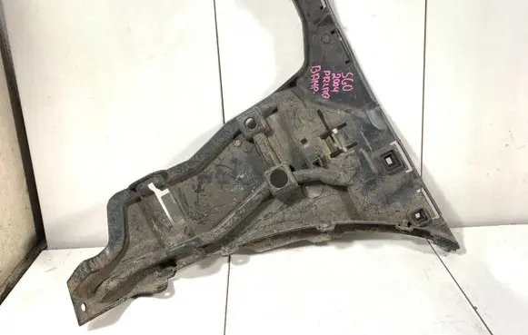 Volvo S60 Front bumper mounting bracket 08693182