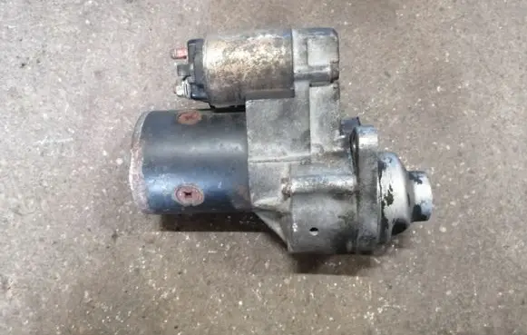 Nissan Sunny Starter motor 2330062C00