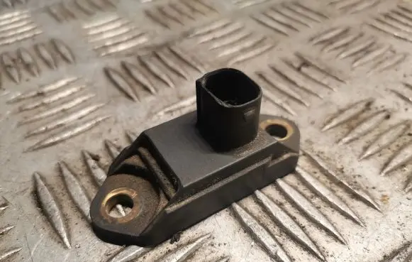Mercedes-Benz S W220 Airbag deployment crash/impact sensor 0025426918