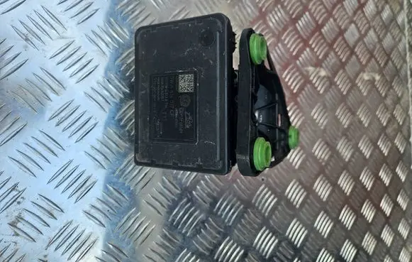 Volkswagen Golf VII ABS Pump 5WA614517CF 28516457623 10063532051