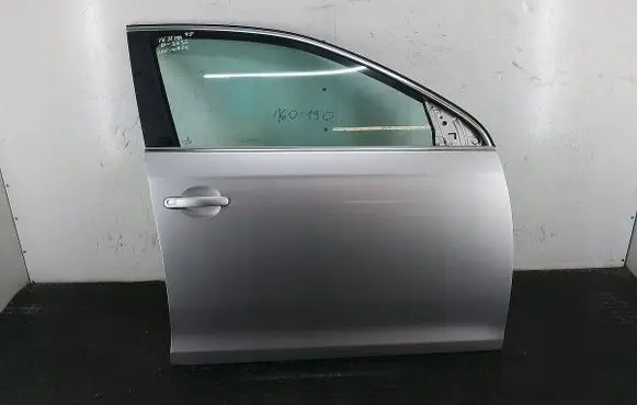 Volkswagen Jetta V Front door LA7W