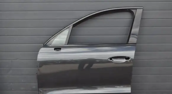 Porsche Macan (95B) Front door 