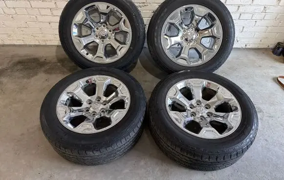 Ram 1500 DT R20 alloy rim 5YD56TRMAA