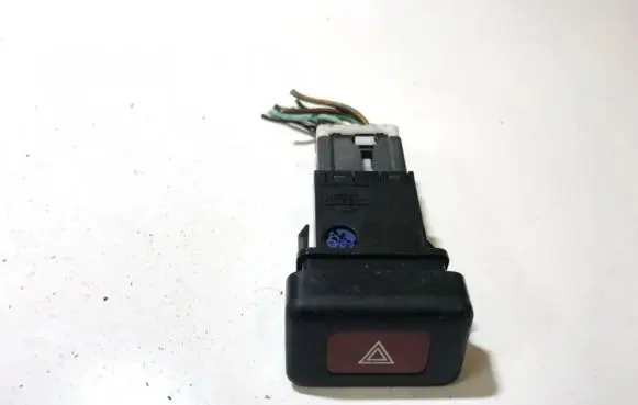 Nissan Almera Hazard light switch