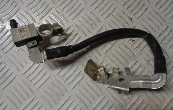 Volkswagen Golf Sportsvan Negative earth cable (battery) 5Q0915181K