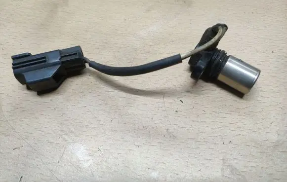 Jaguar XJS Camshaft speed sensor XR836B288AB