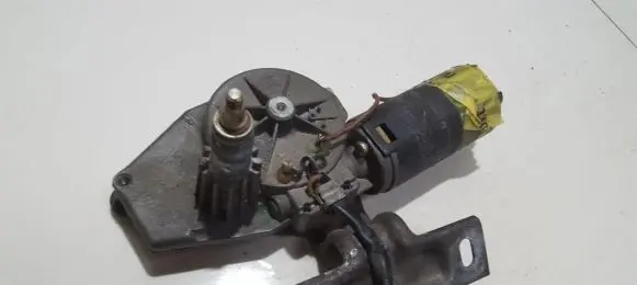 Volkswagen Polo II 86C 2F Rear window wiper motor 871955717