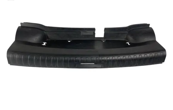 Trunk/boot sill cover protection