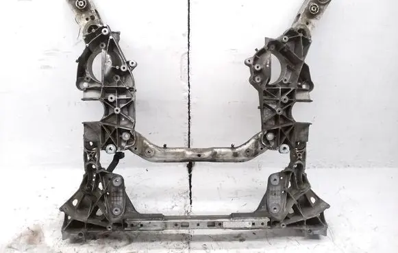 BMW 7 G11 G12 Front subframe 6862472 685289 6862471