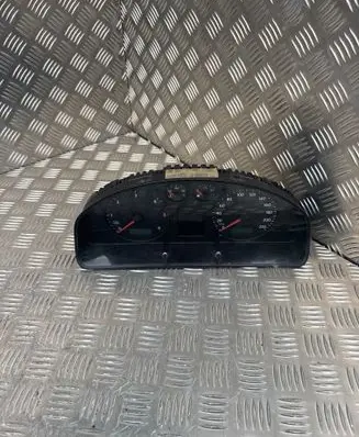 Speedometer (instrument cluster)