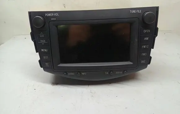 Toyota RAV 4 (XA30) Radio/CD/DVD/GPS head unit 8612042240 8611360V10 029365