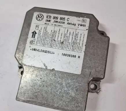 Volkswagen PASSAT B5.5 Airbag control unit/module 1C0909605C 16030308H 5WK43130