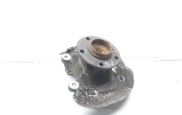 BMW 1 F20 F21 Front wheel hub spindle knuckle 6792286