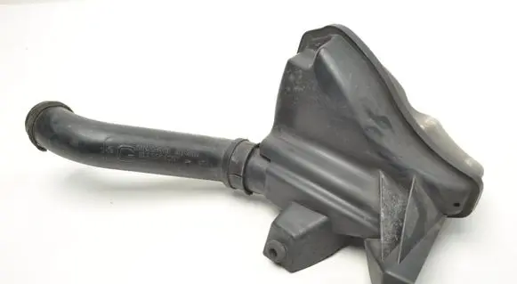 Nissan Qashqai Intake resonator 1021735S01