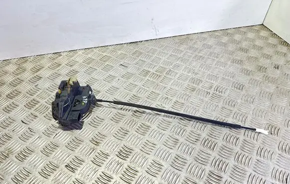 Opel Insignia A Front door lock 3023881