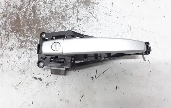 Opel Astra H Front door exterior handle